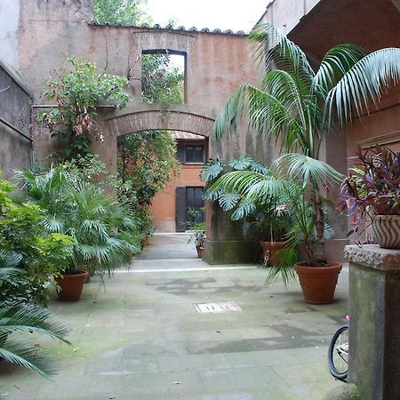 Palazzo Velli Suites Rome Exterior photo