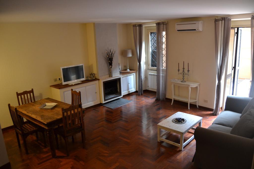 Palazzo Velli Suites Rome Room photo